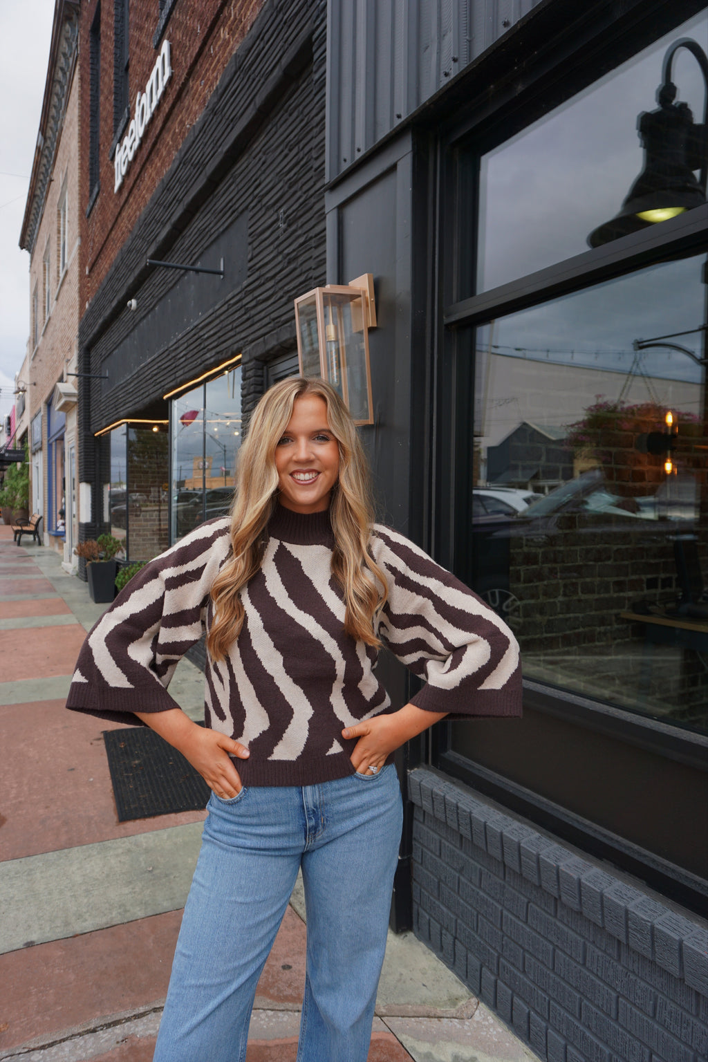 The Evie Espresso Top