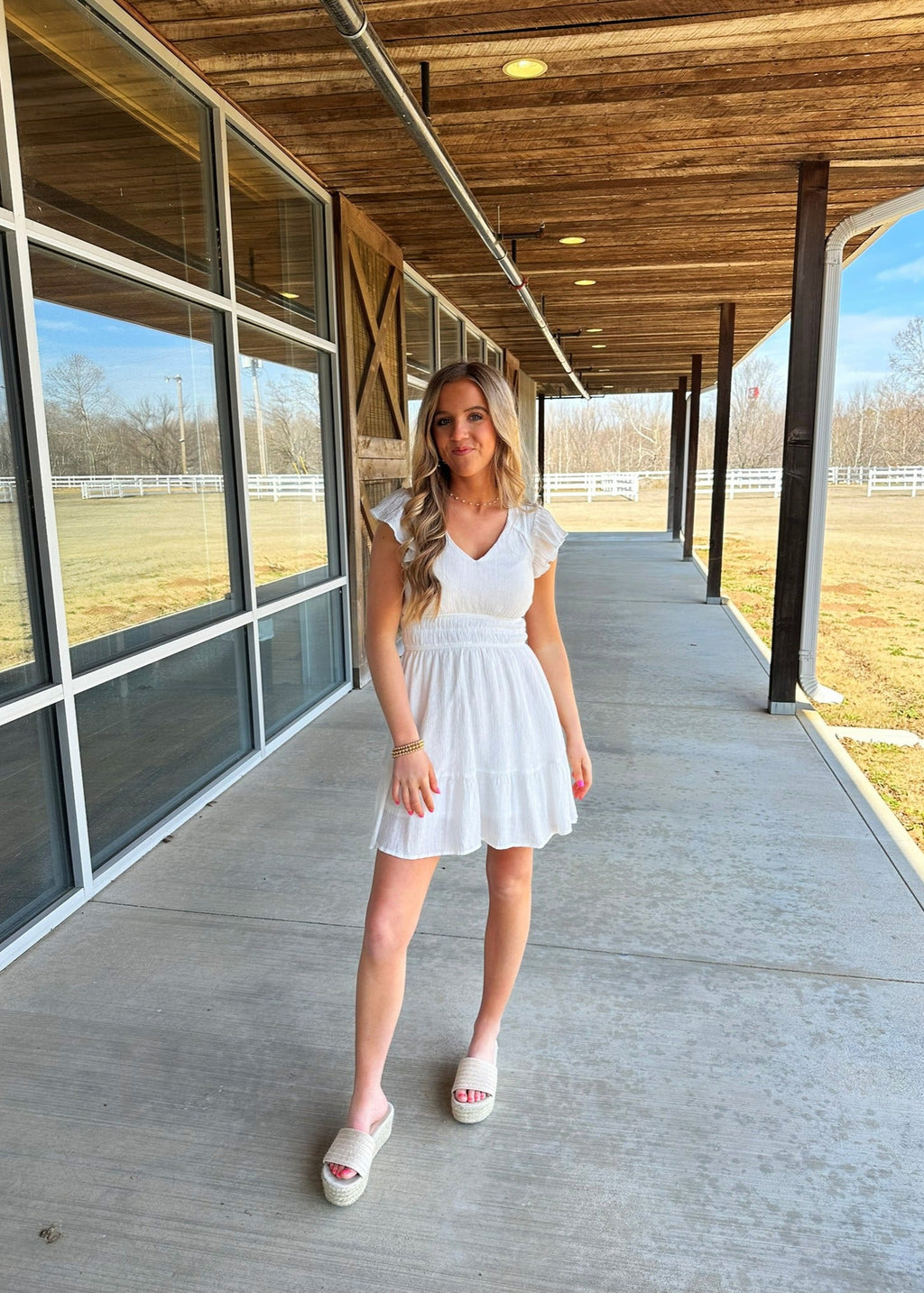 White cinch waisted dress classy for spring 2025 