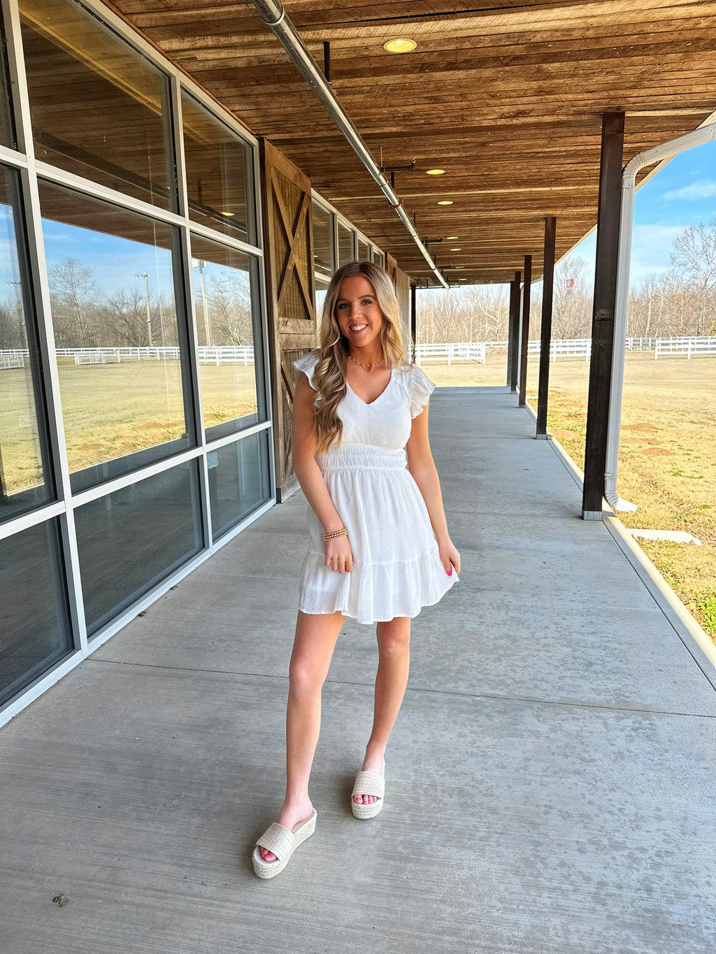 White cinch waisted dress classy for spring 2025 